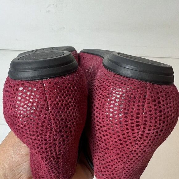 Earthies by Earth Essen Womens Sz 6.5B Burgundy Suede Elastic Ballet Flats Shoes - Picture 8 of 12